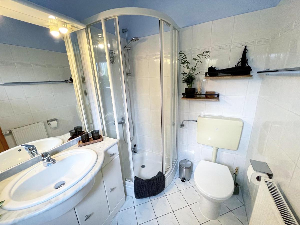 Familienfreundliches Ferienhaus In 5 Min Zum Strand Mit Terrasse Und Kostenlosem Parkplatz Cuxhaven Luaran gambar
